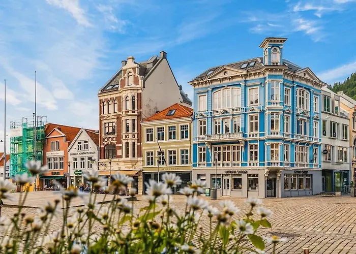 Dinbnb Apartments I Historical Two-Floor Apartment With Rooftop Panorama I 1645 Heritage