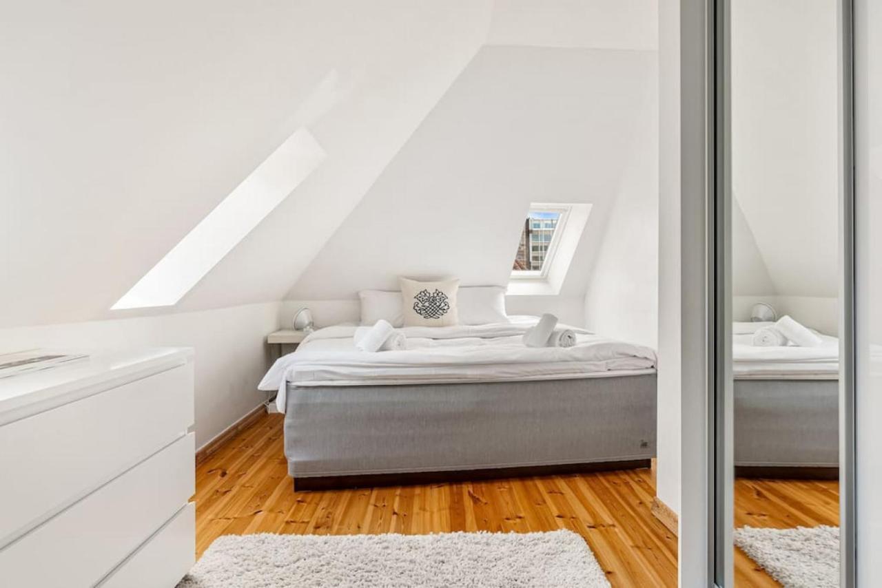 Apartment Dinbnb I Historical Two-floor With Rooftop Panorama I 1645 Heritage *