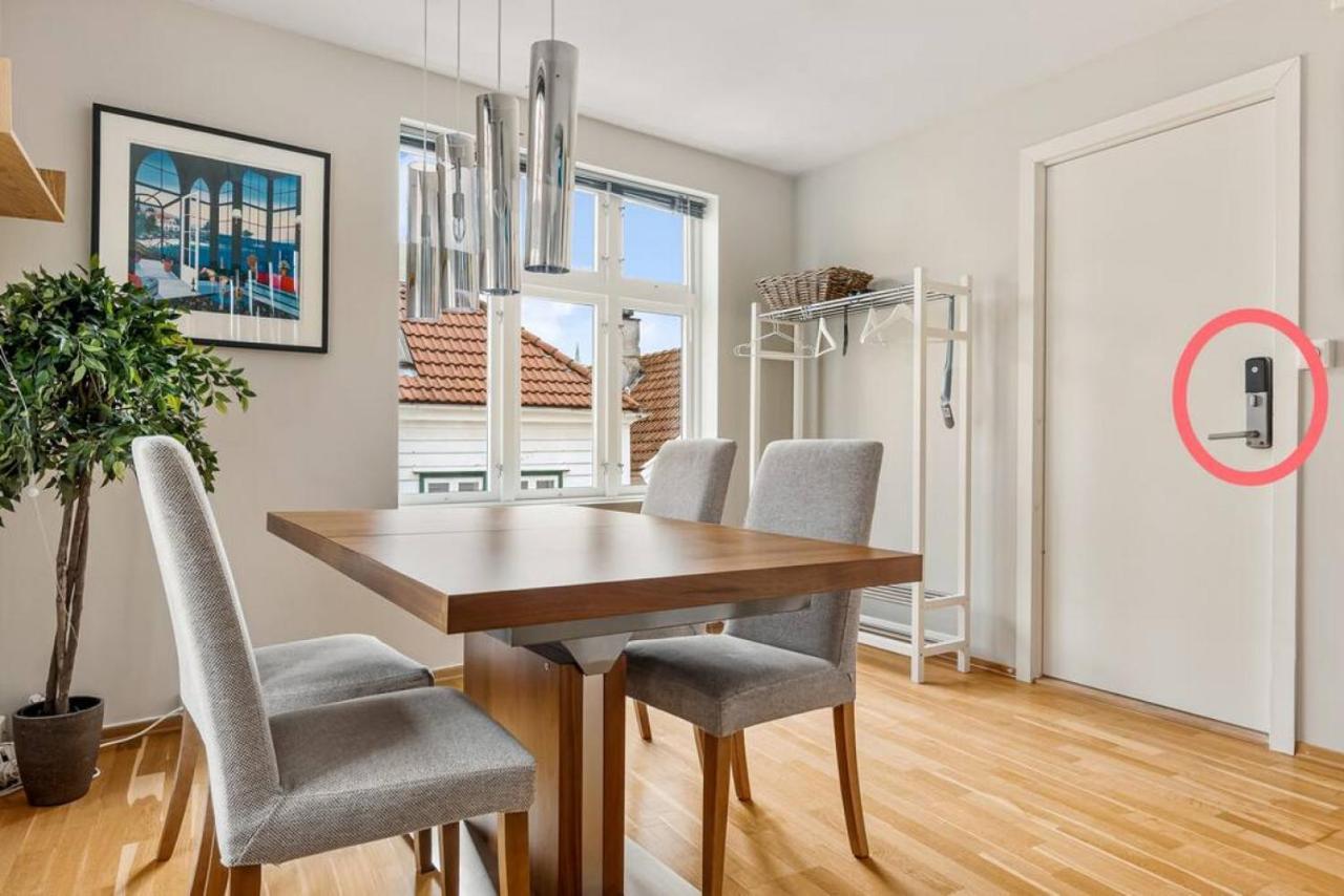 Dinbnb I Historical Two-floor With Rooftop Panorama I 1645 Heritage * Bergen
